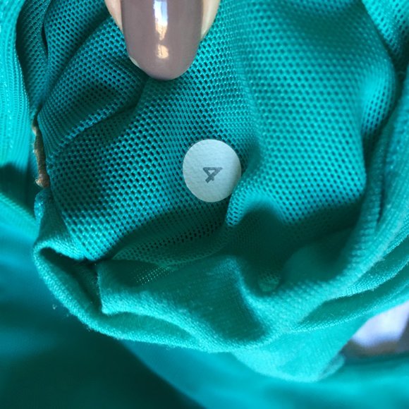 Lululemon scoop neck tank top (lagoon), mint green & white Luon - Picture 3 of 8